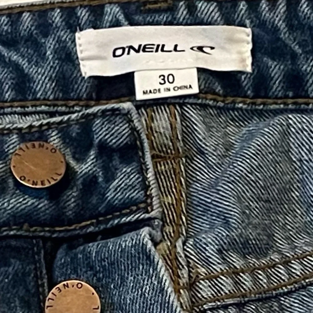 O’Neill Women’s Cut Off High Rise Button Fly Denim Shorts Distressed Sz 30 / 10